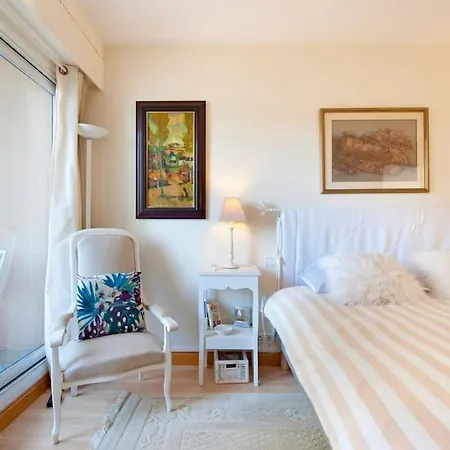 Face : Les Vagues Bauloises Apartament