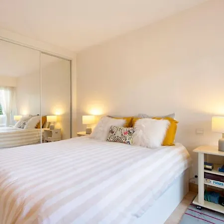 Face : Les Vagues Bauloises * La Baule