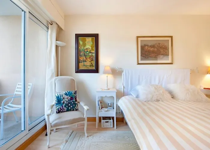 Face : Les Vagues Bauloises Apartament